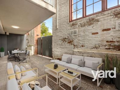 2/57 Beach Street, Fremantle WA 6160