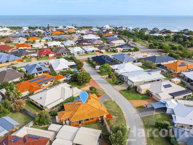 13 Whitegum Pass, Halls Head WA 6210