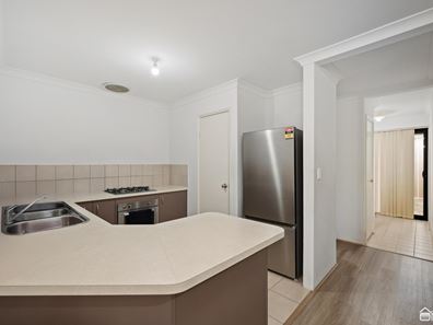 7/59 Third Avenue, Kelmscott WA 6111