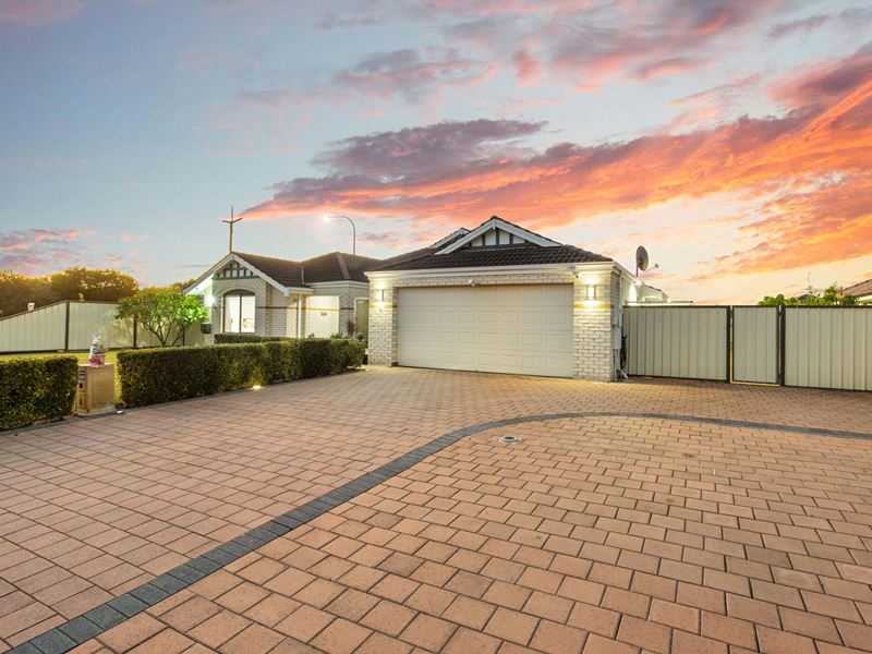 6 Barwon Turn, Hammond Park WA 6164