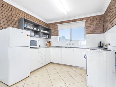 1/75 Eastern Road, Geraldton WA 6530