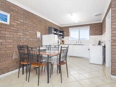 1/75 Eastern Road, Geraldton WA 6530