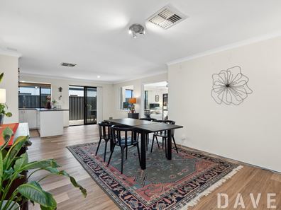 255 Kingsway, Darch WA 6065