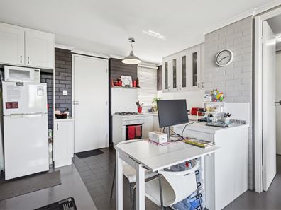 21/389 Stirling  Highway, Claremont WA 6010