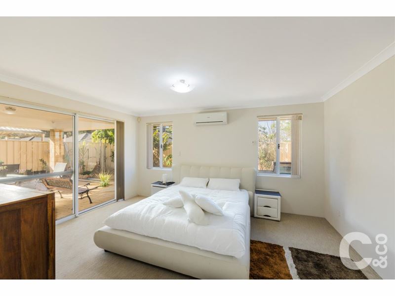 12 Dewsbury Drive, Bertram