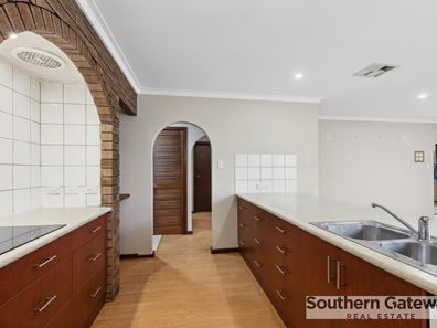 23 McKean Way, Parmelia WA 6167