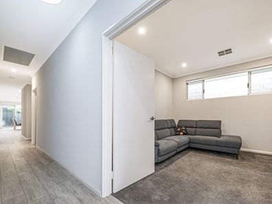 30  Montfort Place, Morley WA 6062