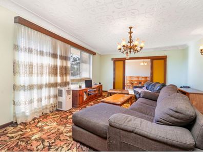 59 Centre Road, Camillo WA 6111