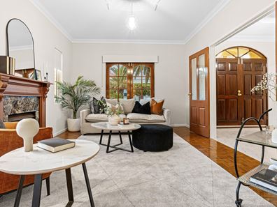 15 Bardolph Road, Spearwood WA 6163