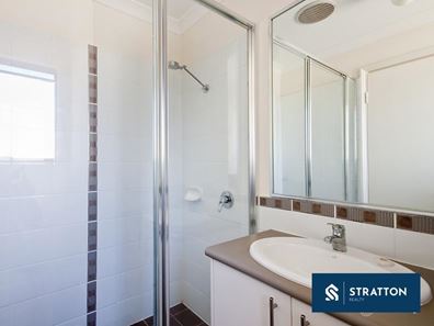 4/104 Westfield Road, Kelmscott WA 6111