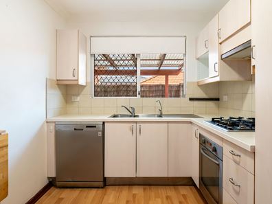 6/50 Moulden Avenue, Yokine WA 6060