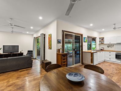 11A Hawkes Place, Cable Beach WA 6726