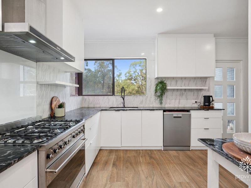 235 Hillcrest Road, Mundaring