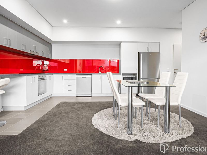 150/2 Signal Terrace, Cockburn Central WA 6164