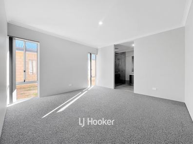 14 Leschenaultia Loop, Yalyalup WA 6280