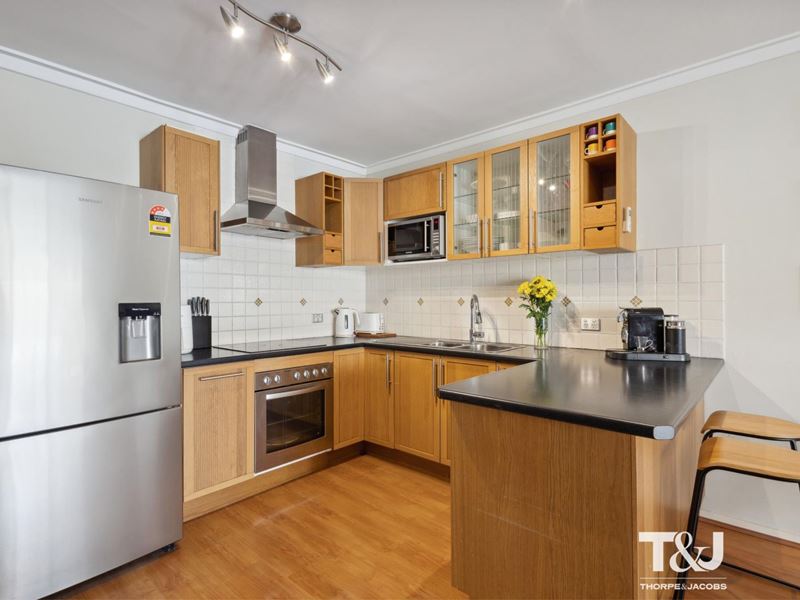 9/103 Grand Promenade, Doubleview