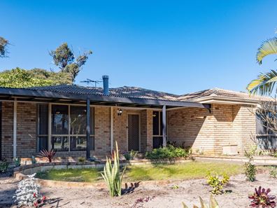 16 Darile Street, Hillman WA 6168