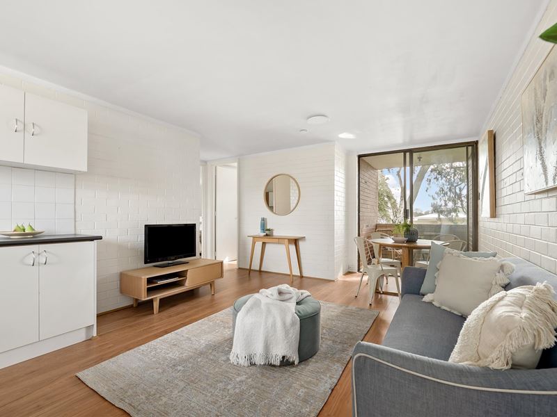 8/2 Bennelong Place, Leederville WA 6007