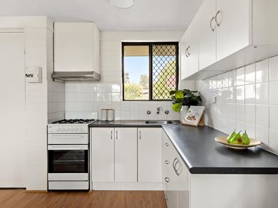 8/2 Bennelong Place, Leederville WA 6007