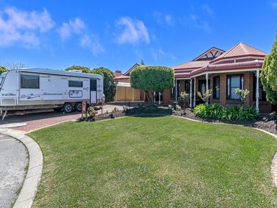 21 Tarragon Place, Thornlie WA 6108