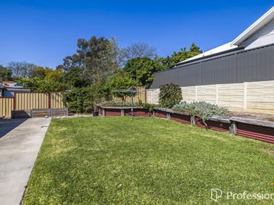 27 Arbon Way, Lockridge WA 6054