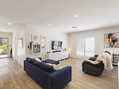 17 Maggie Way, Geographe WA 6280