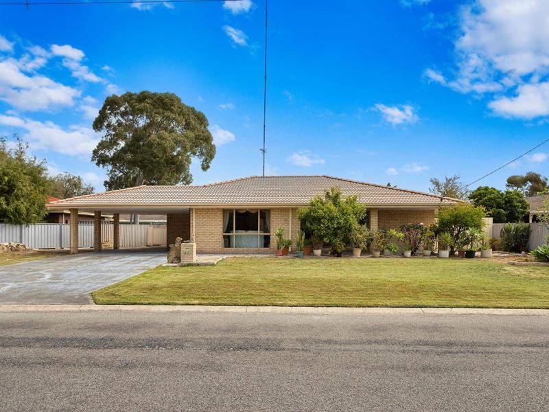 42 Armanta  Drive, Carey Park WA 6230