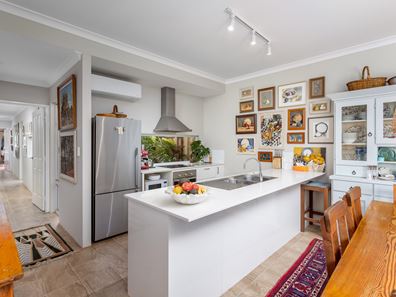 18 Ednie Street, Bunbury WA 6230