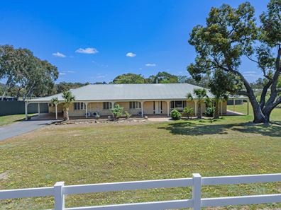 12 Callow Drive, Bullsbrook WA 6084