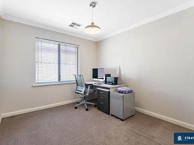5 Tulip Way, East Cannington WA 6107