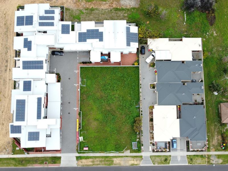 Lot S21, 70 West Churchill Avenue, Lake Coogee WA 6166