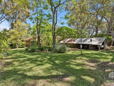 6 Tindale Road, Lesmurdie WA 6076