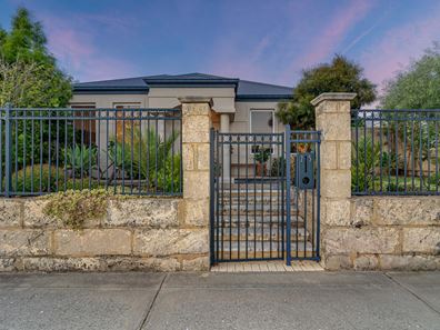 25 Haslingfield Way, Butler WA 6036