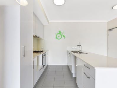 302/25 Malata Crescent, Success WA 6164