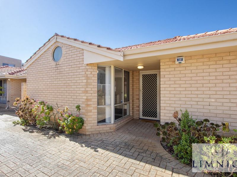 2/11 Morriston Street, North Perth