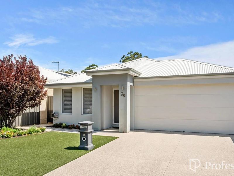 38 Beroona Way, Cockburn Central WA 6164