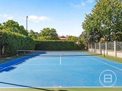 6 Villiers Street East, Bassendean WA 6054