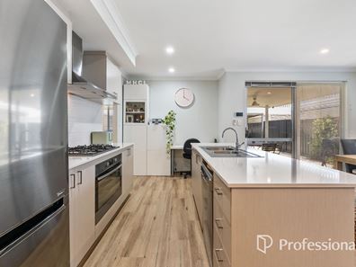 24 Marsland Road, Midvale WA 6056