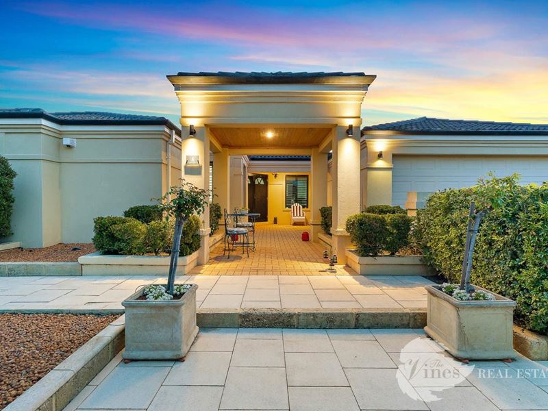 8 Ailsa Way, The Vines