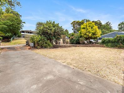 97 Roberts Road, Kelmscott WA 6111