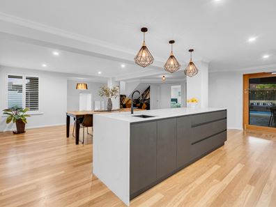 25 Windward Loop, Ocean Reef WA 6027