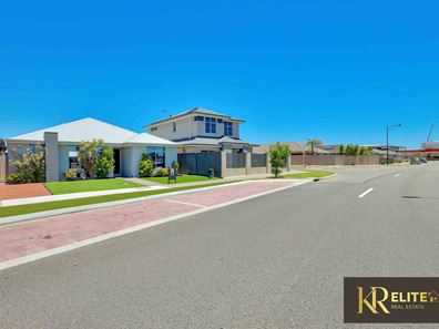 29 Southampton Drive, Piara Waters WA 6112
