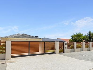 4 Mahonia Place, Duncraig WA 6023