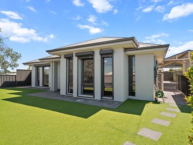 2 Lionel Parade, Baldivis WA 6171