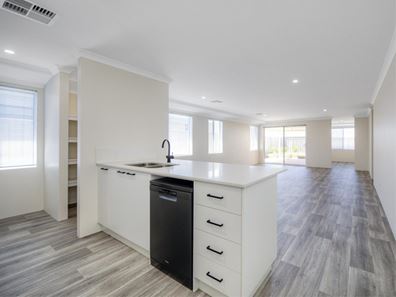 25 Broadgate Boulevard, Yanchep WA 6035