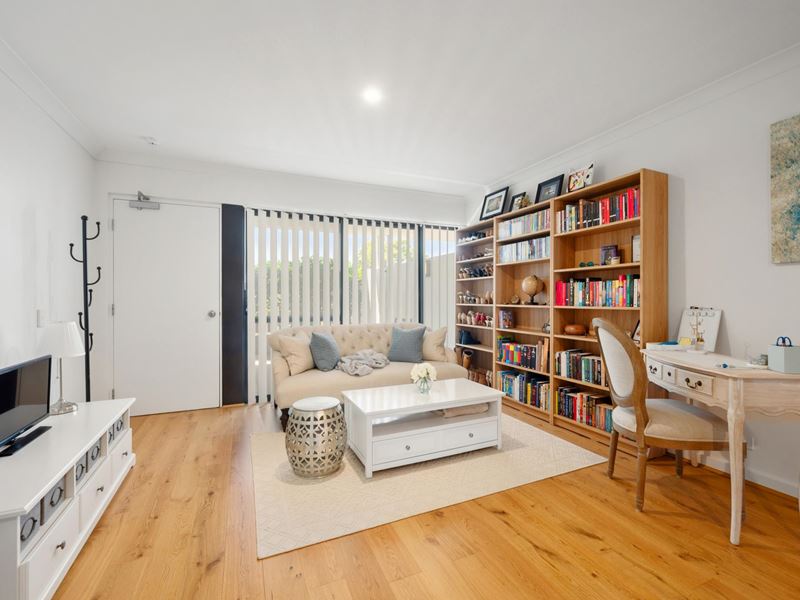 11/1 Glenariff Boulevard, Canning Vale