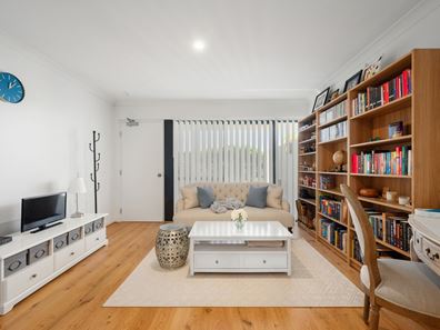 11/1 Glenariff Boulevard, Canning Vale WA 6155