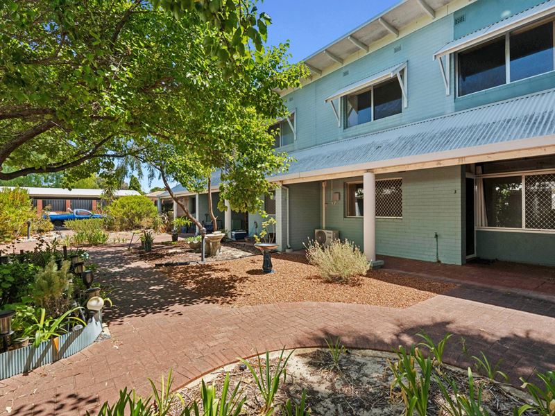 3/6 Seaton  Place, Girrawheen WA 6064