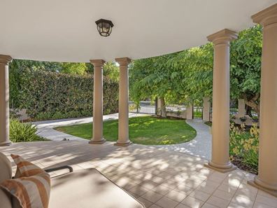 12 Melrose Crescent, Menora WA 6050
