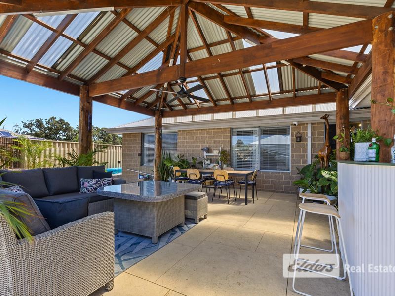 8 Hazelgrove  Crescent, Millbridge WA 6232